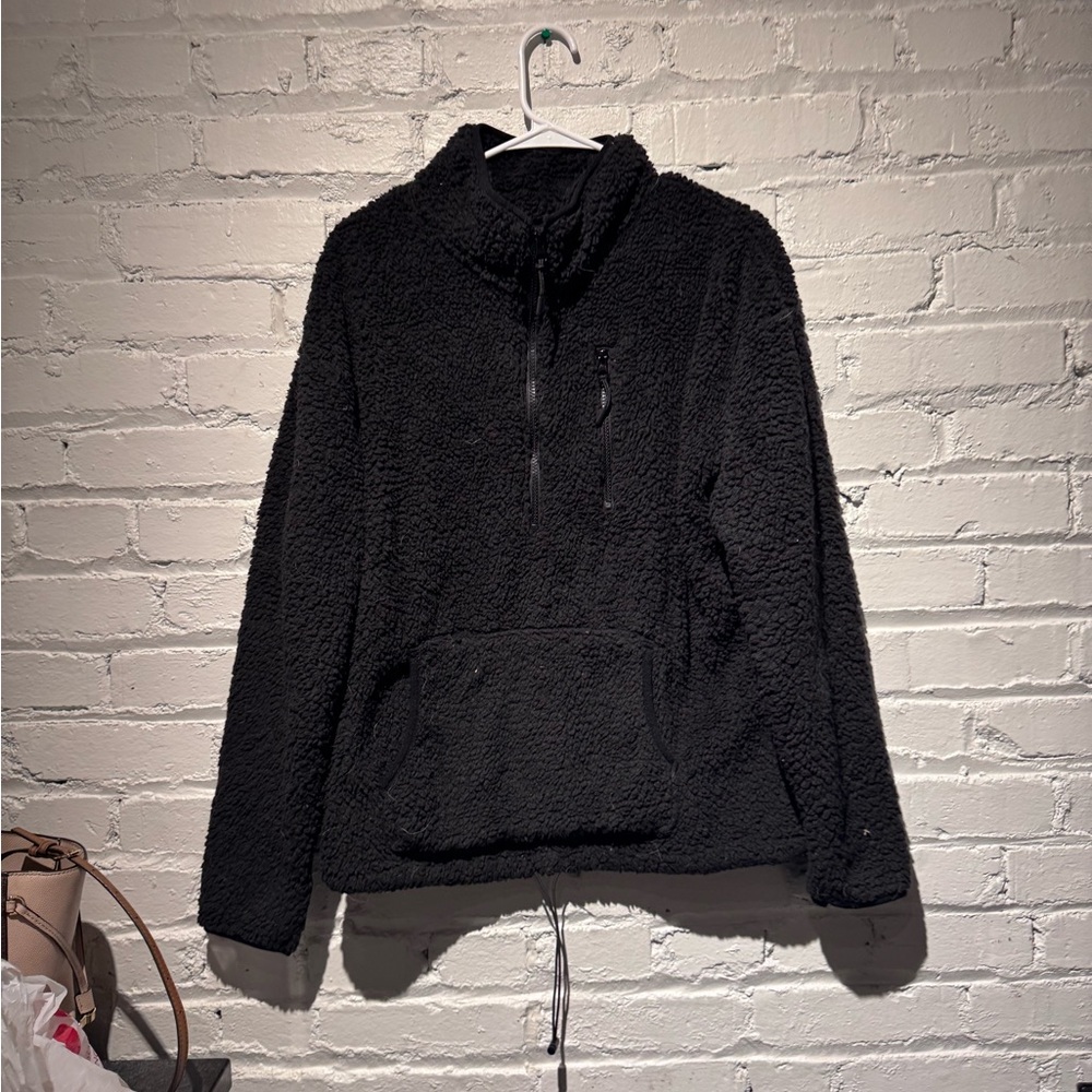 Black quarter zip